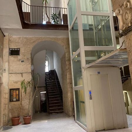 Palazzo Dei Tabacchi Apartamento Bari Exterior foto